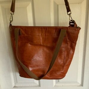 Vintage..BERLINER leather crossbody bag